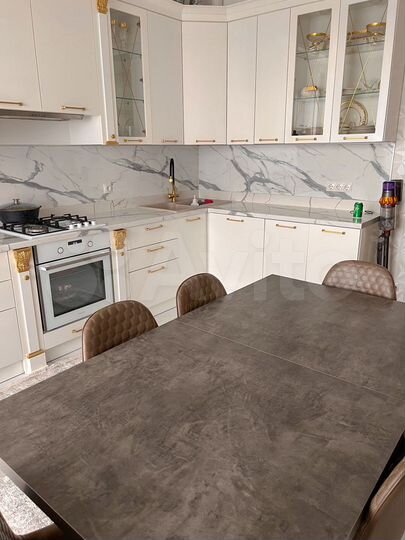 3-к. квартира, 124 м², 6/9 эт.