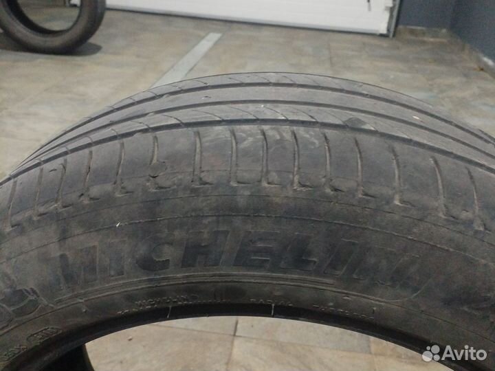 Bridgestone Alenza H/L 33 225/60 R18