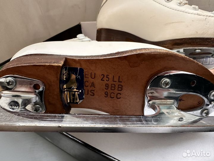 Фигурные коньки Wifa Prima 25