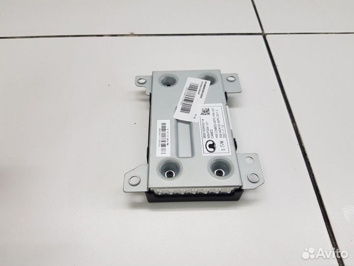 Электронный блок зарядки телефона (Haval F7)