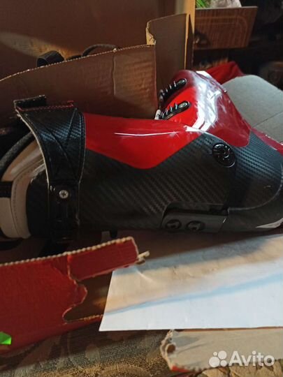 Горнолыжные ботинки atomic redster130
