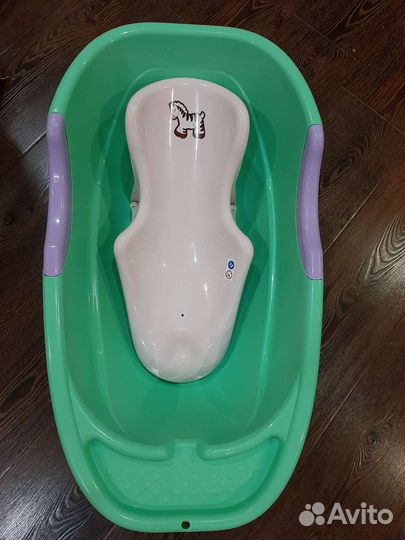 Ванночка для купания новорожденного