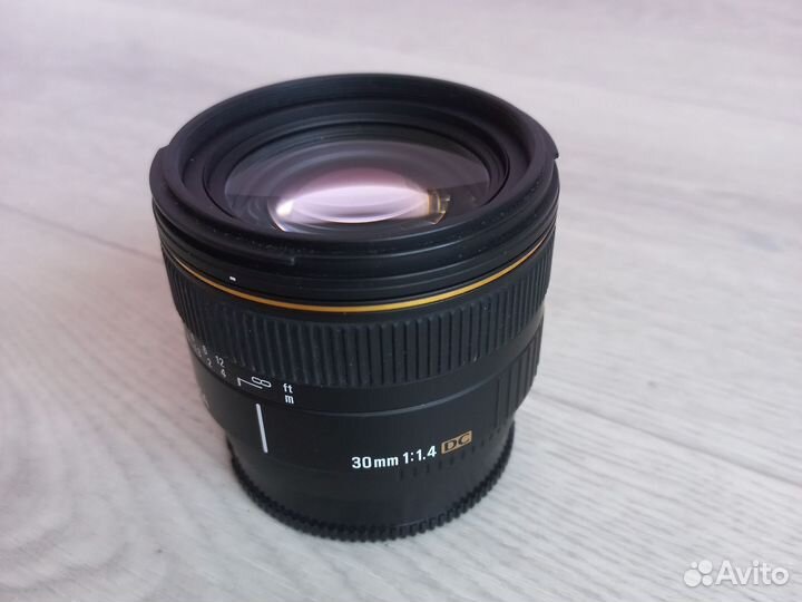 Объектив sigma 30 мм 1.4 ex