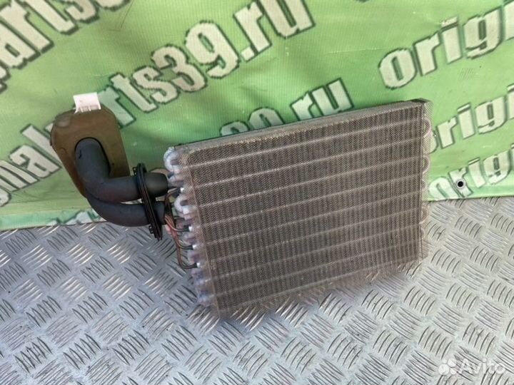 Испаритель кондиционера Mercedes-Benz E-Class W124