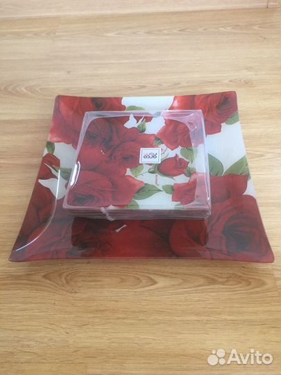 Набор тарелок