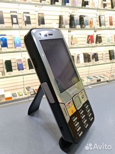 Nokia N82