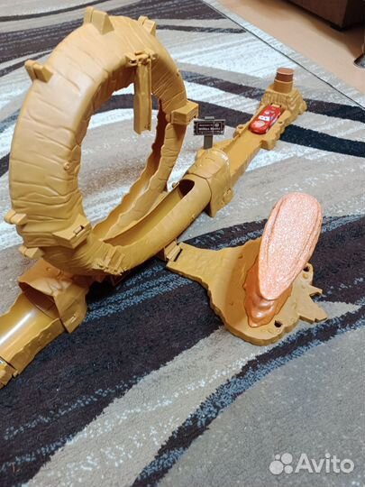 Трасса Тачки Скала вилли mattel