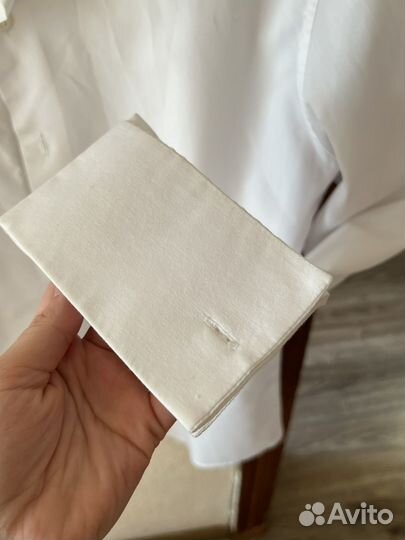 Мужская рубашка белая с запанками