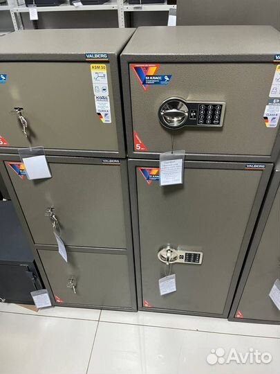 Офисные сейфы