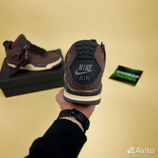 Air Jordan 4 Retro
