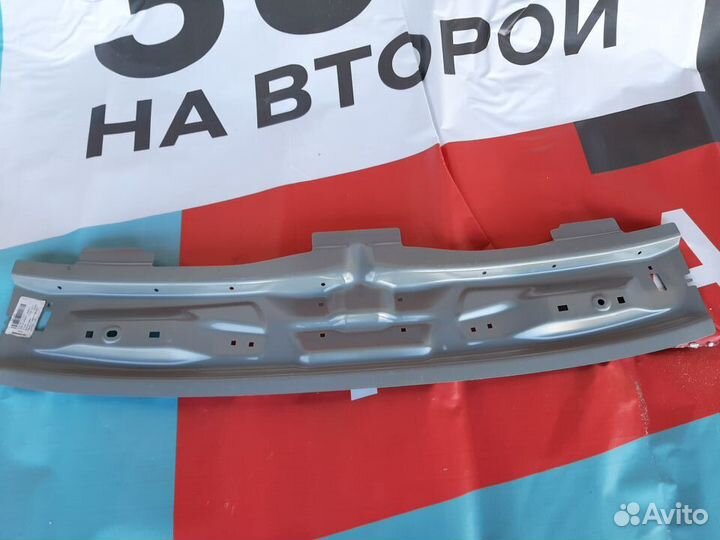 Skoda Усилитель крыши 5L0817123A VAG