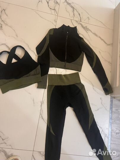 Костюм для фитнеса