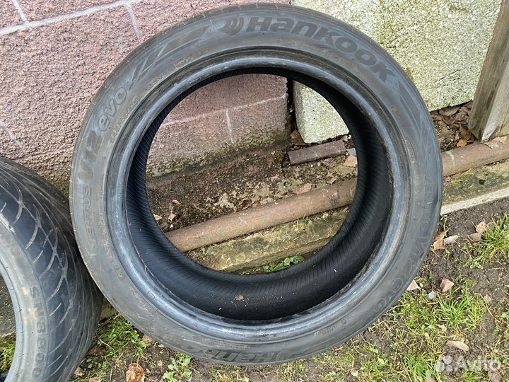 Hankook Ventus V12 Evo K110 245/40 R19