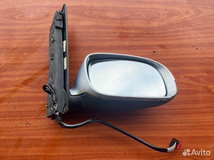 Зеркало наружное правое Vw Touran minivan BAG 2003