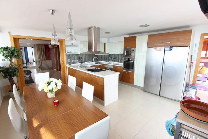 4-к. квартира, 260 м² (Испания)