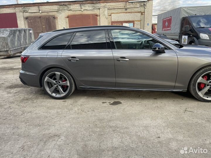 Audi A4 2.0 AMT, 2019, 122 000 км