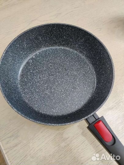 Сковорода moulin