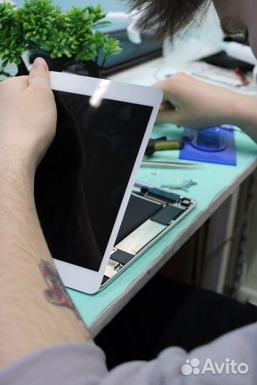 Обучение замены стекла дисплея