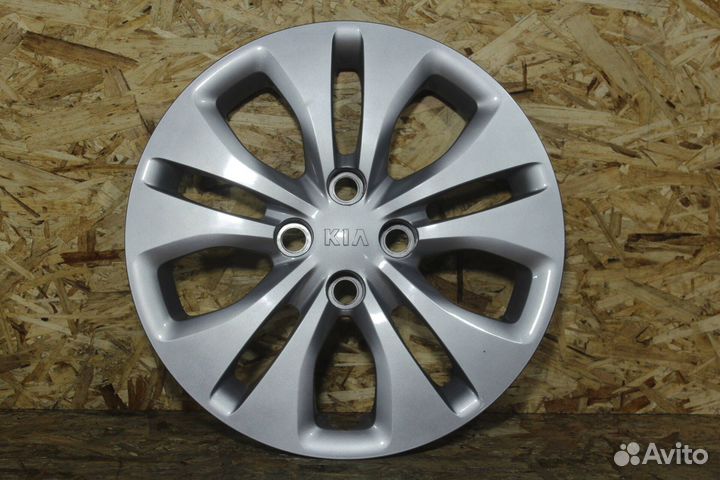Колпак стального диска Kia Rio 4