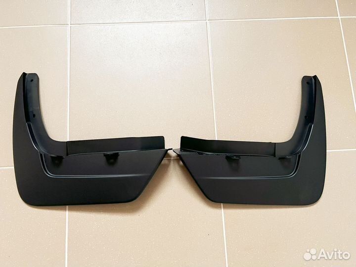 Задние брызговики на Renault Duster 2