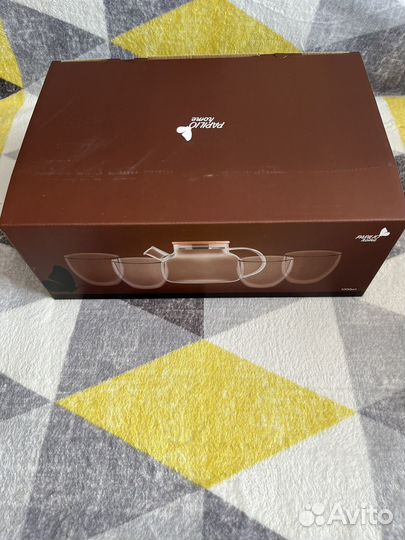 Подарочный набор чайник и 4 кружки