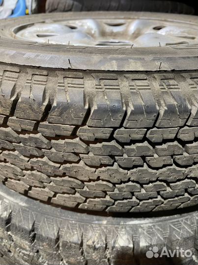 Запасное колесо Toyota Hilux 7