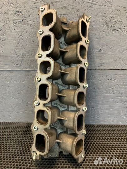 Коллектор впускной Bentley Continental Flying Spur