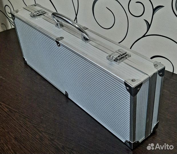 Набор для пикника в чемодане