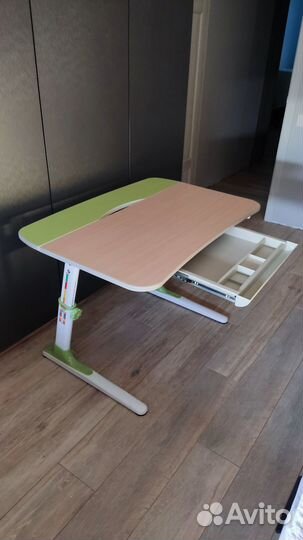 Детский письменный стол бу
