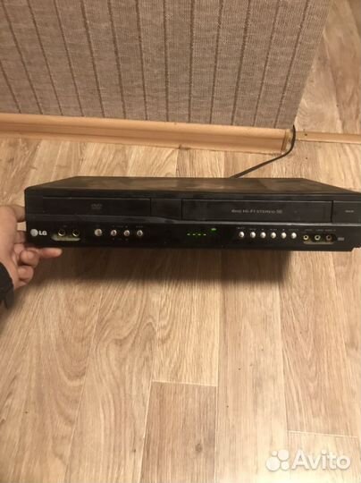 Видеомагнитофон Lg vhs+dvd