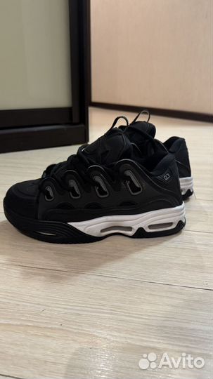 Кроссовки osiris