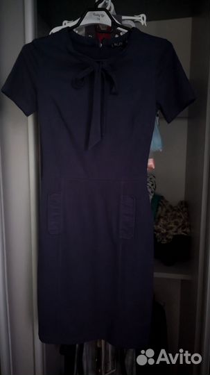 Синее платье футляр