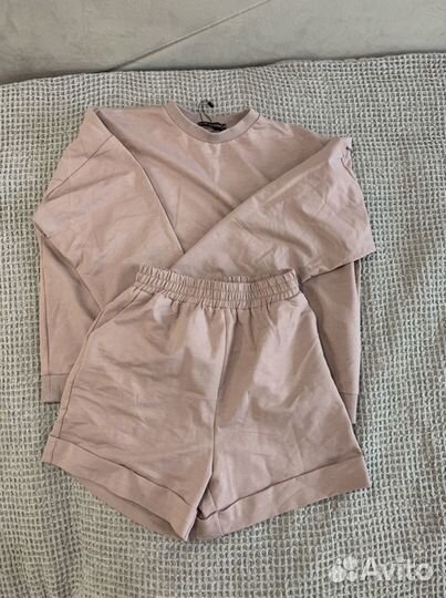 Костюм женский/ свитшот и шорты/ xs