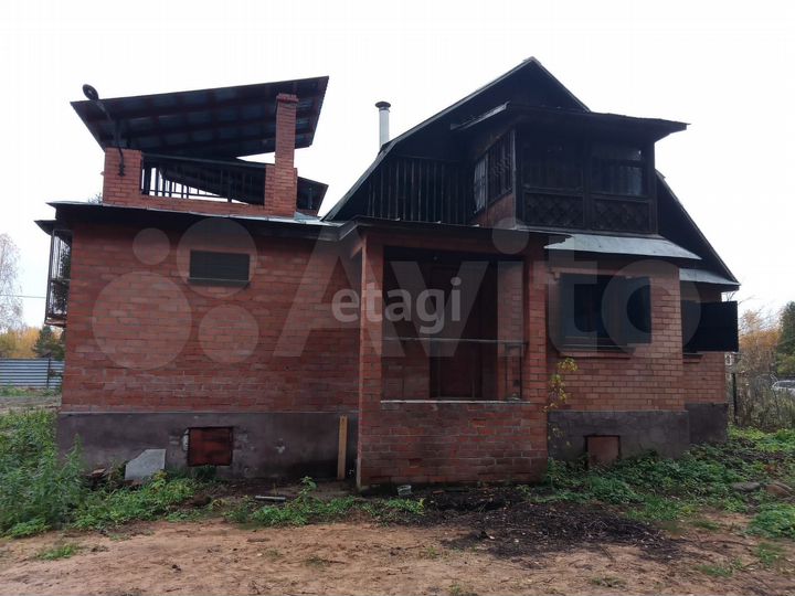 Дом 180 м² на участке 20 сот.