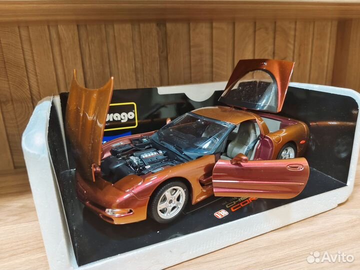 Bburago Standox 1:18 Chevrolet Corvette Coupe C5