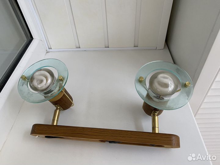 Настенный светильник бра