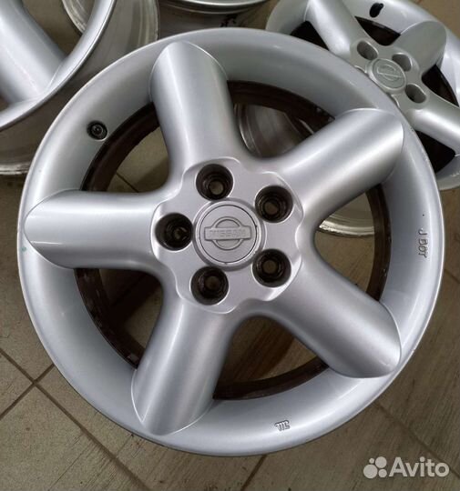 Оригинальные диски Nissan из Японии на 16