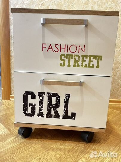 Тумба на колесах детская