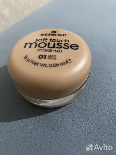 Тональный крем essence