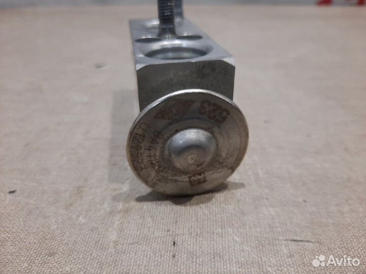 Клапан кондиционера Mercedes B180 T246 270.910