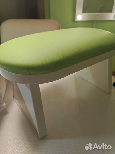 Подставка маникюрная+подставка под локоть мастера