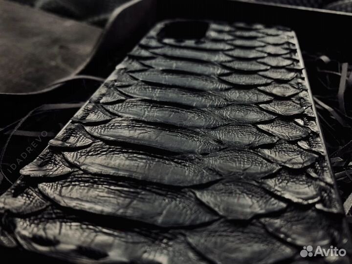 Чехлы из натурального дерева под заказ