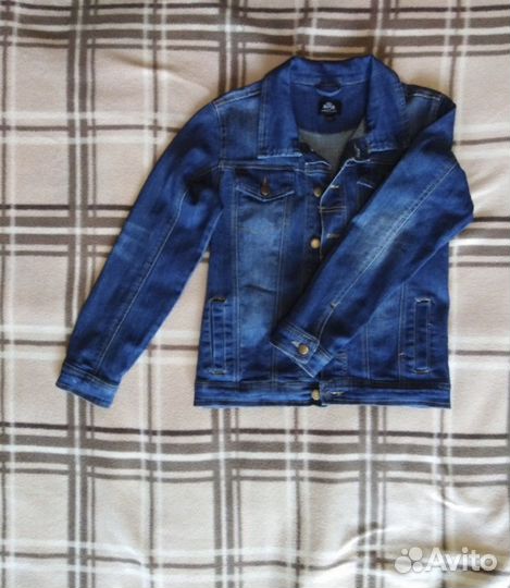 Куртка джинсовая р.134-140