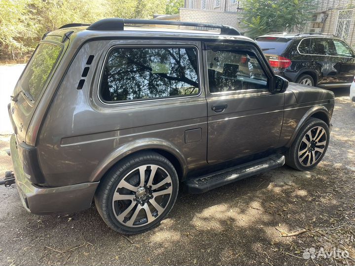 LADA 4x4 (Нива) 1.7 МТ, 2015, 195 000 км