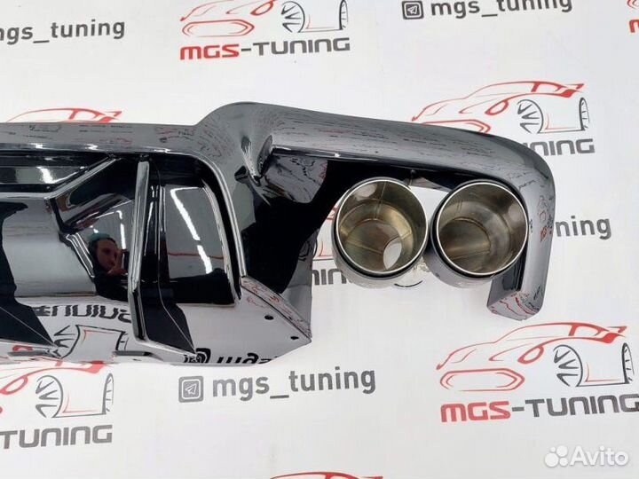 Диффузор с насадками 5 series F10 M5-Competition