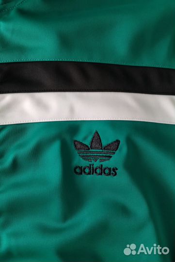 Спортивный костюм adidas