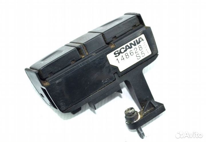 Мультикнопки на руле, нижняя scania R-series (01.0