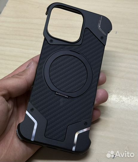 Чехол на iPhone 16 Pro Max карбон