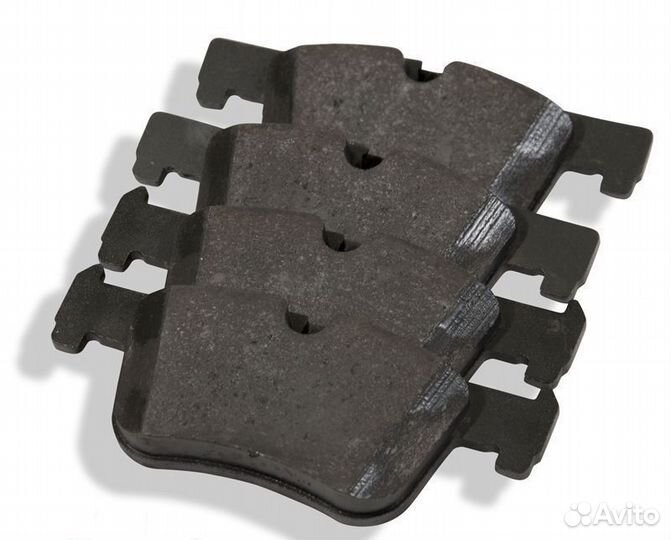 Передние тормозные колодки на BMW E46 3 Series