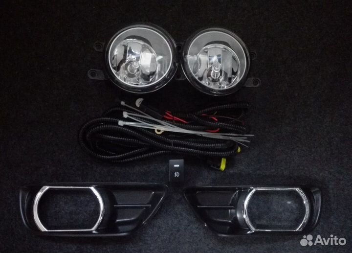 Туманки в бампер Toyota Camry 2006- комплект